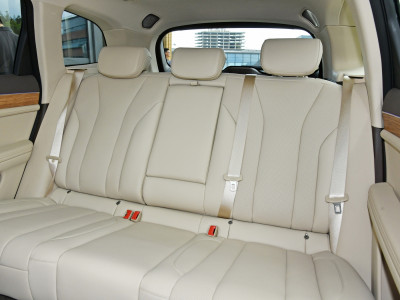 AITO M7  Фото №10